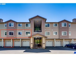 10834 Ne HOLLY St 201, Hillsboro, OR 97006