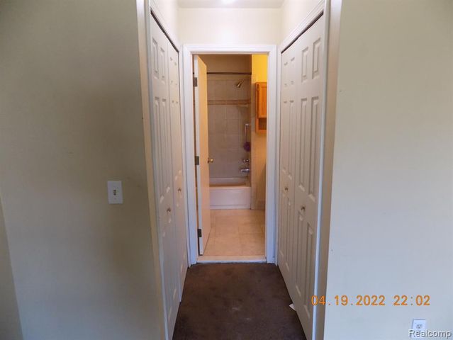 15246 Ashley Court 14, Macomb, MI 48044