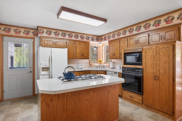 2107 189th Avenue NE, Cedar, MN 55011