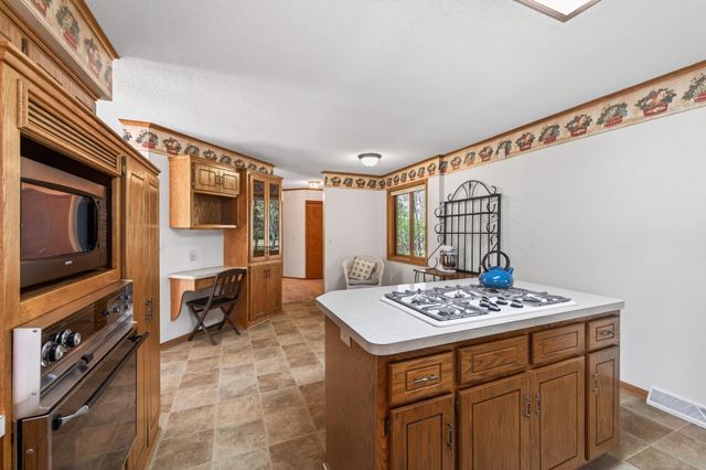 2107 189th Avenue NE, Cedar, MN 55011