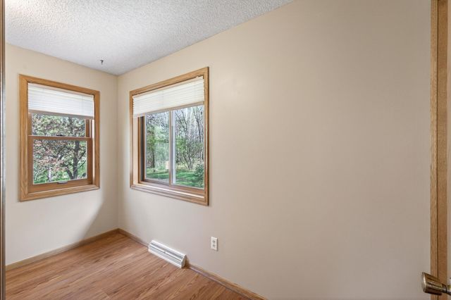 2107 189th Avenue NE, Cedar, MN 55011