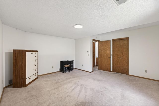 2107 189th Avenue NE, Cedar, MN 55011