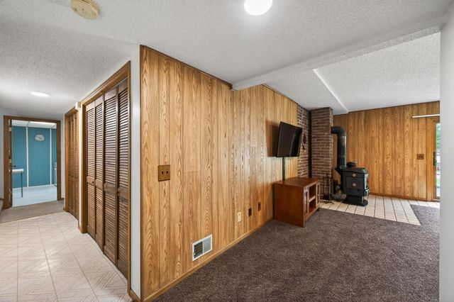 2107 189th Avenue NE, Cedar, MN 55011