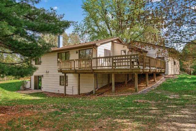 2107 189th Avenue NE, Cedar, MN 55011