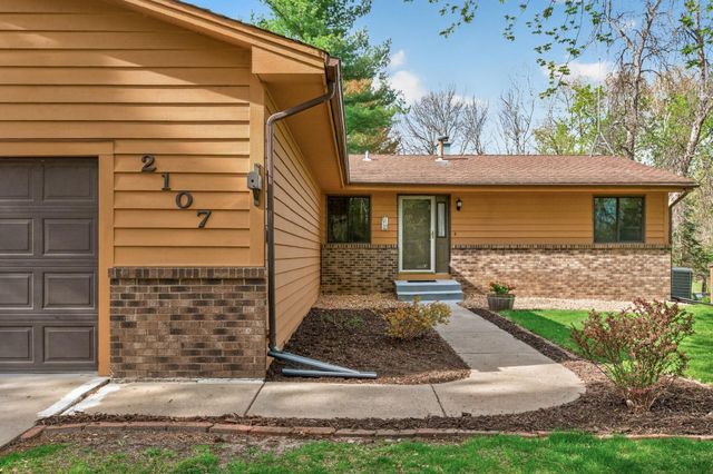 2107 189th Avenue NE, Cedar, MN 55011