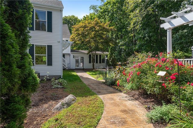 9 Old Jenckes Hill Road 3, Lincoln, RI 02865