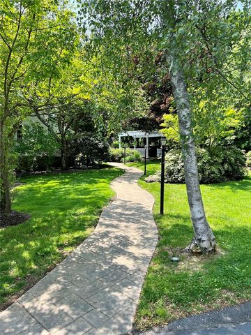 9 Old Jenckes Hill Road 3, Lincoln, RI 02865