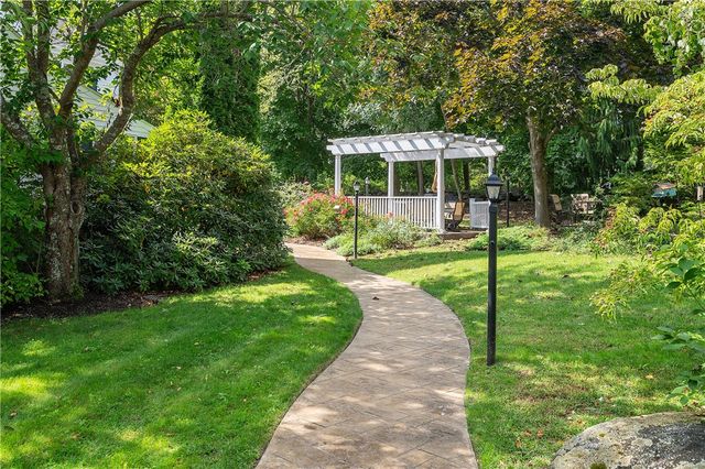 9 Old Jenckes Hill Road 3, Lincoln, RI 02865