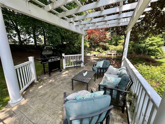 9 Old Jenckes Hill Road 3, Lincoln, RI 02865