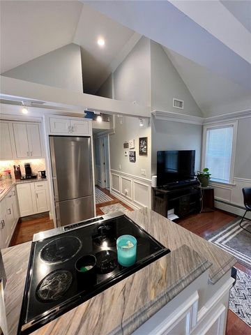 9 Old Jenckes Hill Road 3, Lincoln, RI 02865