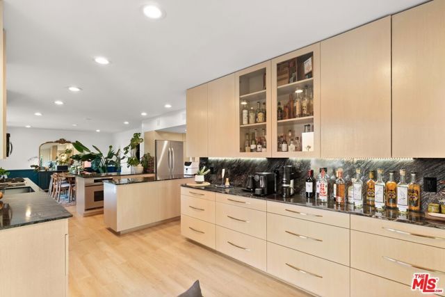 6630 Whitley Terrace, Los Angeles, CA 90068