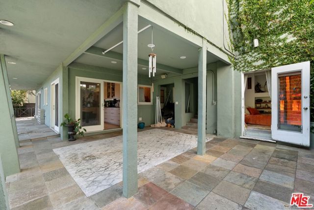 6630 Whitley Terrace, Los Angeles, CA 90068
