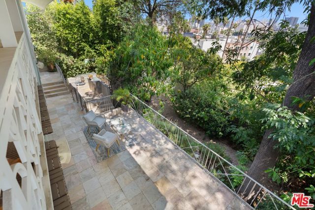 6630 Whitley Terrace, Los Angeles, CA 90068