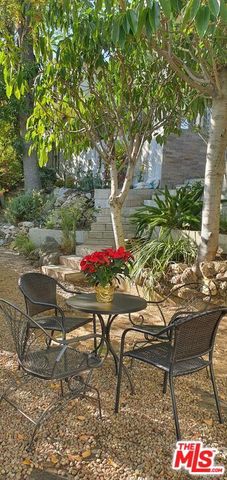6630 Whitley Terrace, Los Angeles, CA 90068