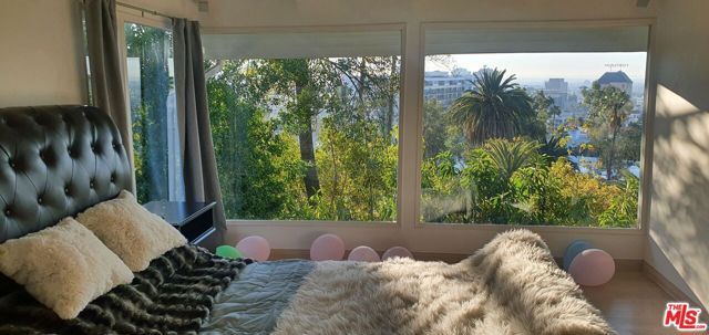 6630 Whitley Terrace, Los Angeles, CA 90068