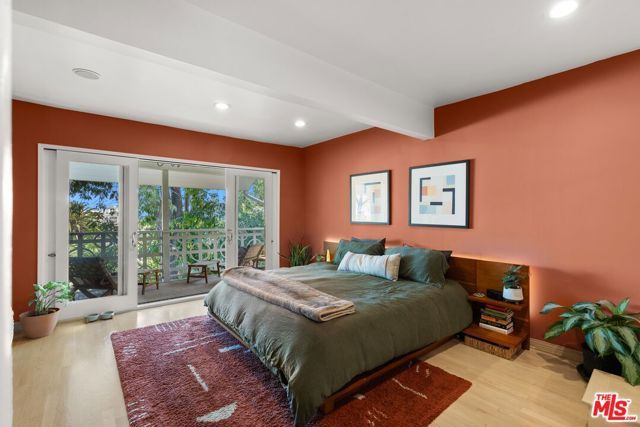6630 Whitley Terrace, Los Angeles, CA 90068