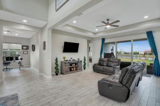 5975 Kingfisher Boulevard, Westlake, FL 33470