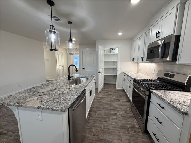 116 N Panther Avenue, Farmington, AR 72730