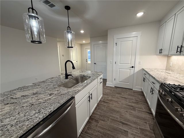 116 N Panther Avenue, Farmington, AR 72730