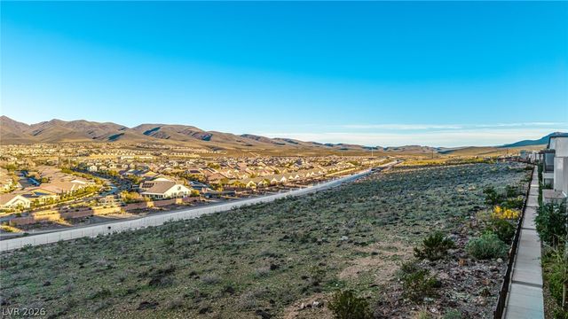 2598 Skylark Trail Street, Henderson, NV 89044