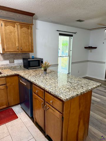 104 Tappan Ct., Warner Robins, GA 31088