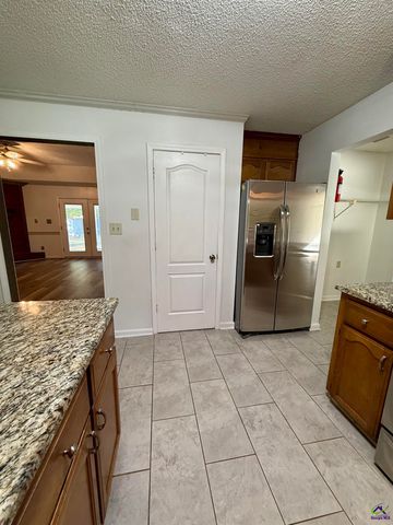 104 Tappan Ct., Warner Robins, GA 31088