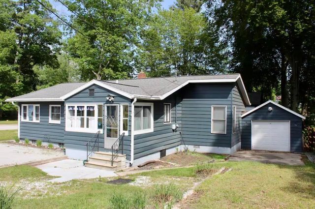 3409 Plum Avenue, Muskegon, MI 49441