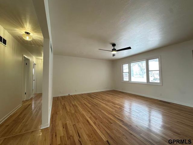 731 N 57th Street, Lincoln, NE 68505