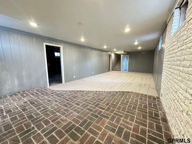 731 N 57th Street, Lincoln, NE 68505