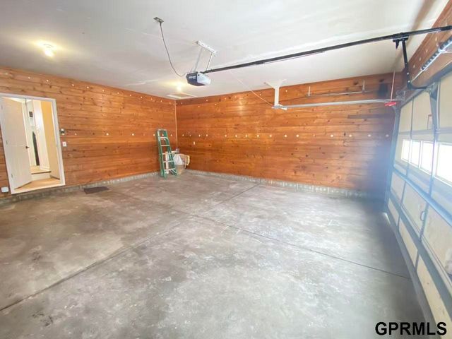 731 N 57th Street, Lincoln, NE 68505