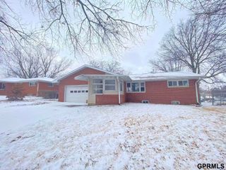 731 N 57th Street, Lincoln, NE 68505