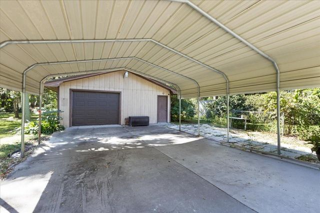 2104 SE COUNTY ROAD 252, Lake City, FL 32025