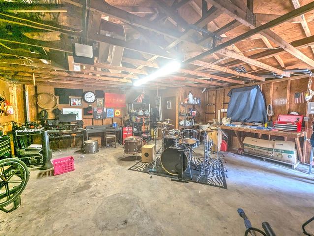 2104 SE COUNTY ROAD 252, Lake City, FL 32025