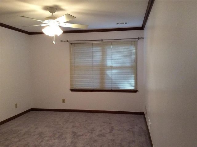 7090 Williamsburg Drive, Riverdale, GA 30274