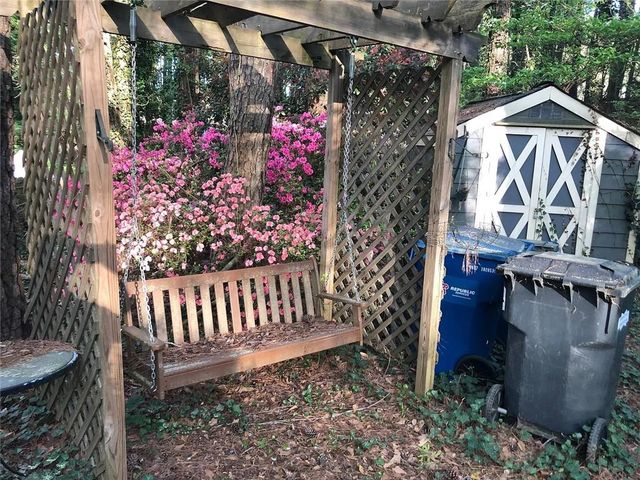 7090 Williamsburg Drive, Riverdale, GA 30274