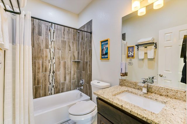 8400 Taylorsville RD, Dale, TX 78616