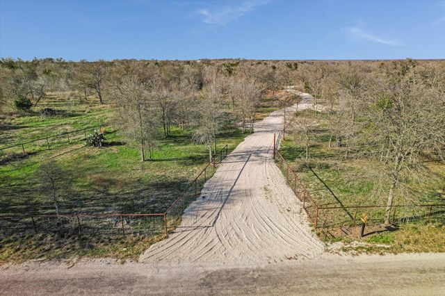 8400 Taylorsville RD, Dale, TX 78616