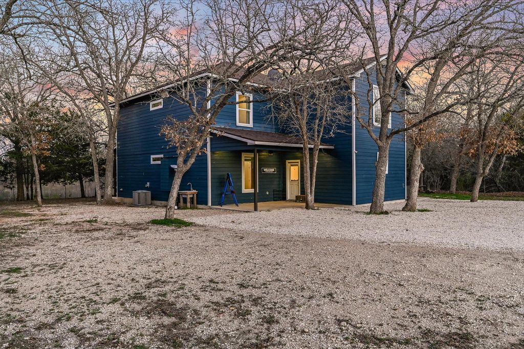 8400 Taylorsville RD, Dale, TX 78616