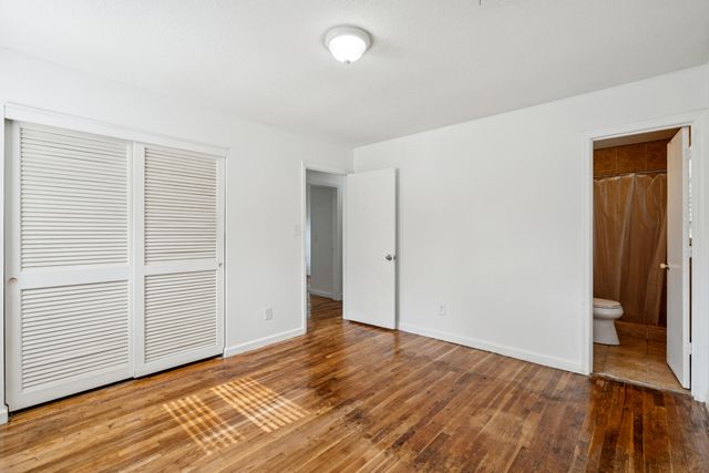 5070 Sc 165, Hollywood, SC 29449