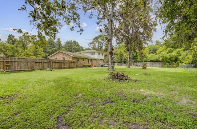 5070 Sc 165, Hollywood, SC 29449