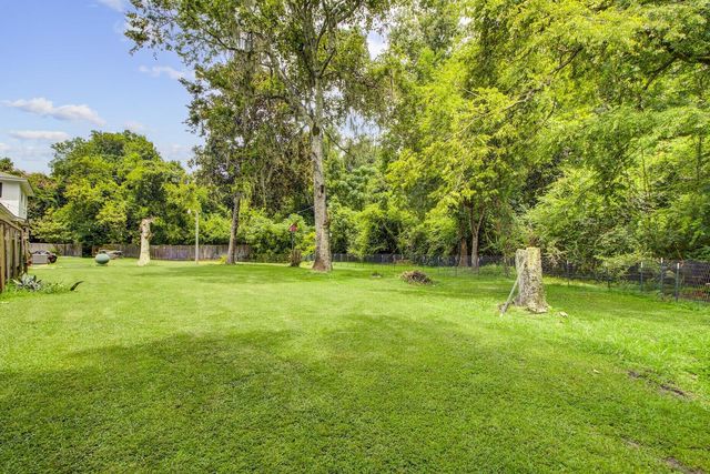 5070 Sc 165, Hollywood, SC 29449