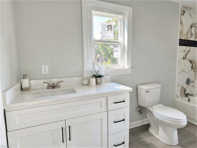 102 Foxcroft RD, Suffolk, VA 23435