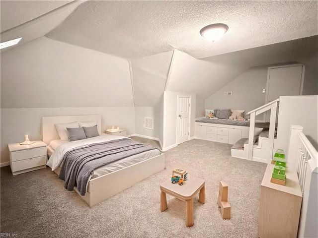 102 Foxcroft RD, Suffolk, VA 23435