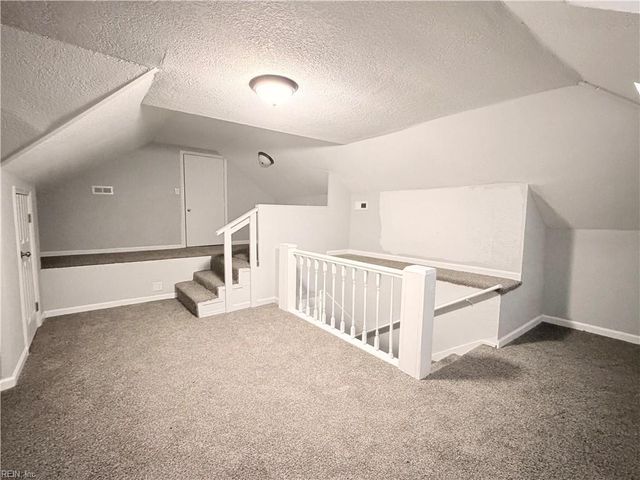 102 Foxcroft RD, Suffolk, VA 23435