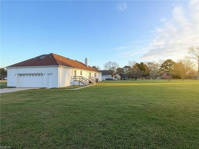 102 Foxcroft RD, Suffolk, VA 23435