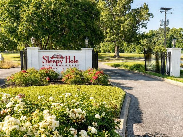 102 Foxcroft RD, Suffolk, VA 23435