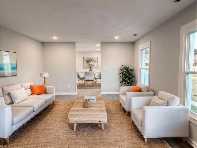 102 Foxcroft RD, Suffolk, VA 23435