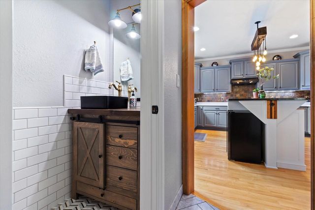 1821 N Vel R Phillips AVENUE, Milwaukee, WI 53212