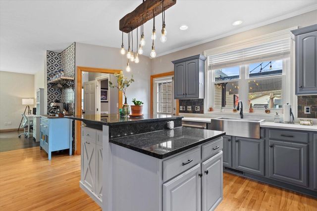 1821 N Vel R Phillips AVENUE, Milwaukee, WI 53212