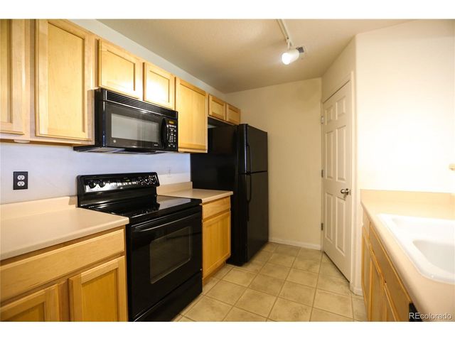 5255 Memphis St 921, Denver, CO 80239